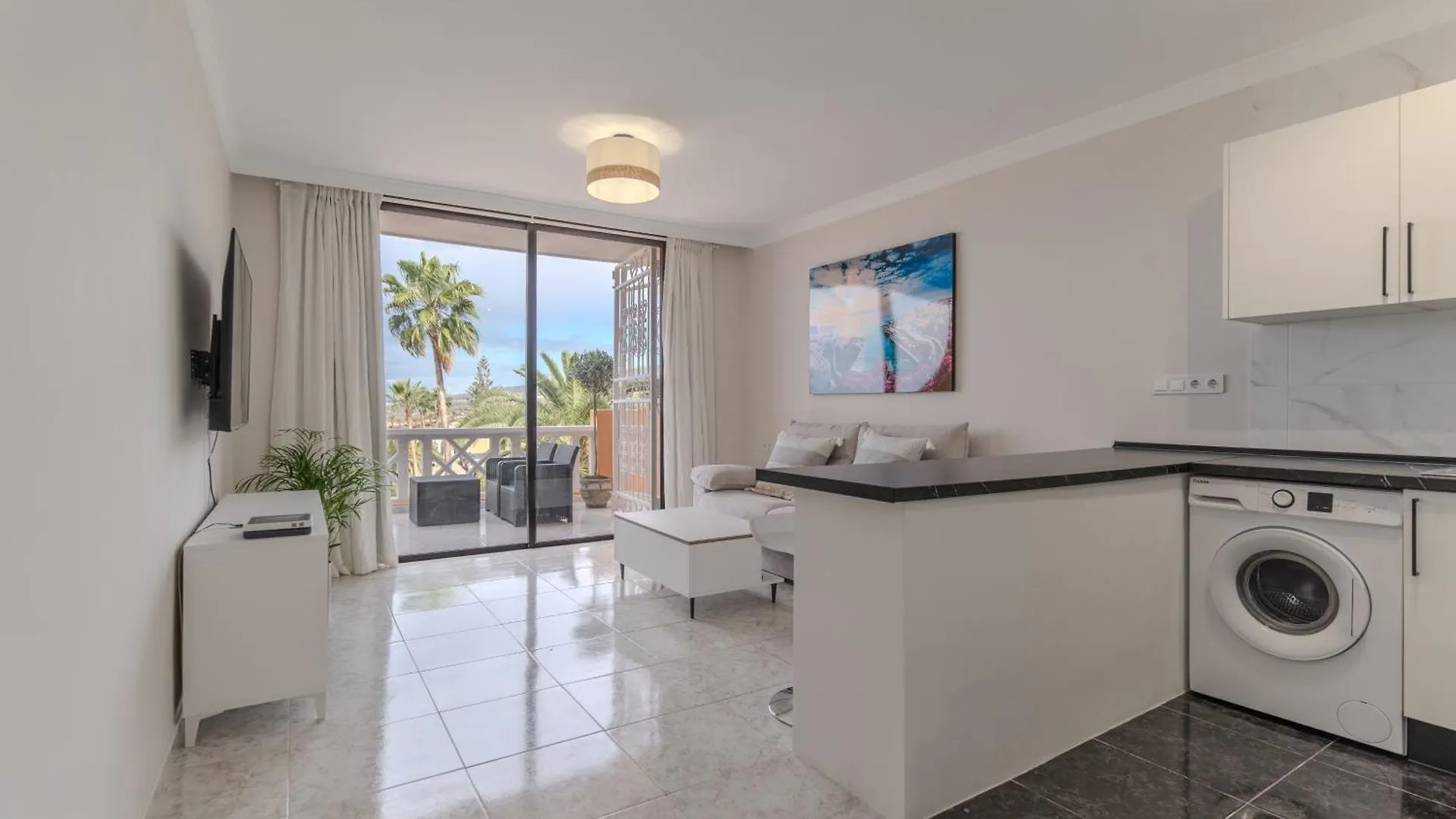 Apartamento Kaora Ocean View 阿德耶 0*,
