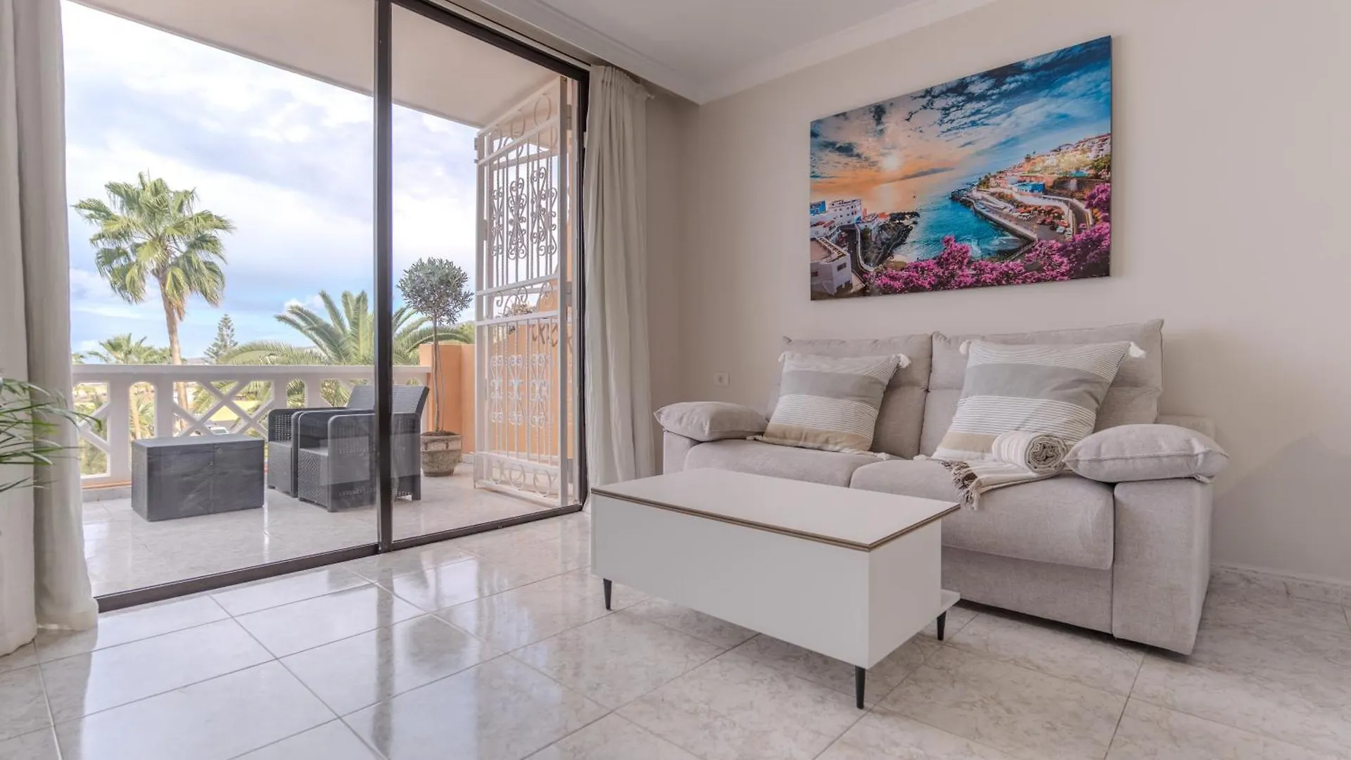 Apartamento Kaora Ocean View 阿德耶